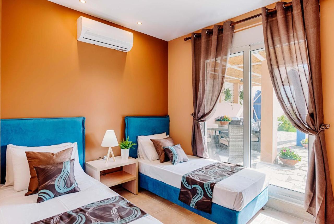 Afandou Beach Villas Sofias ภายนอก รูปภาพ