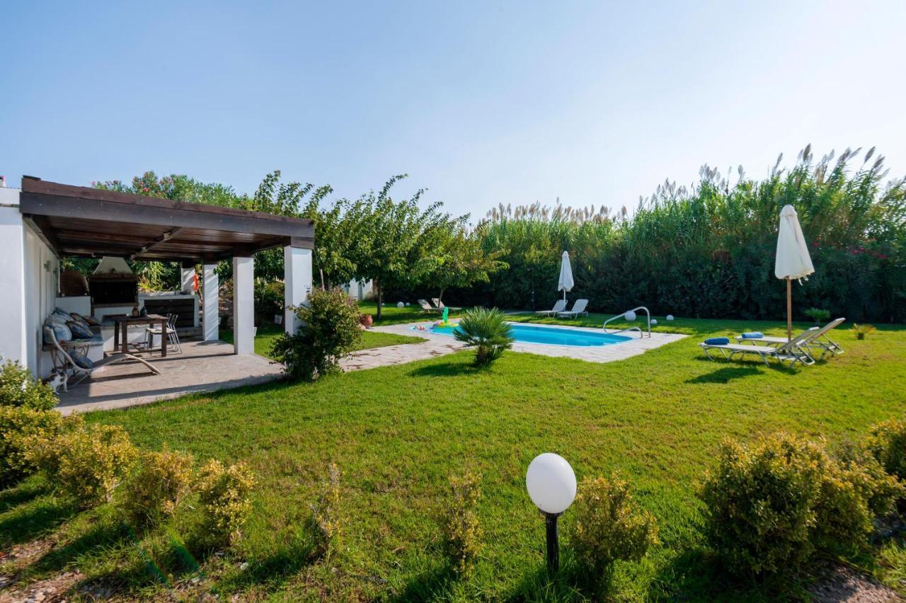 Afandou Beach Villas Sofias ภายนอก รูปภาพ