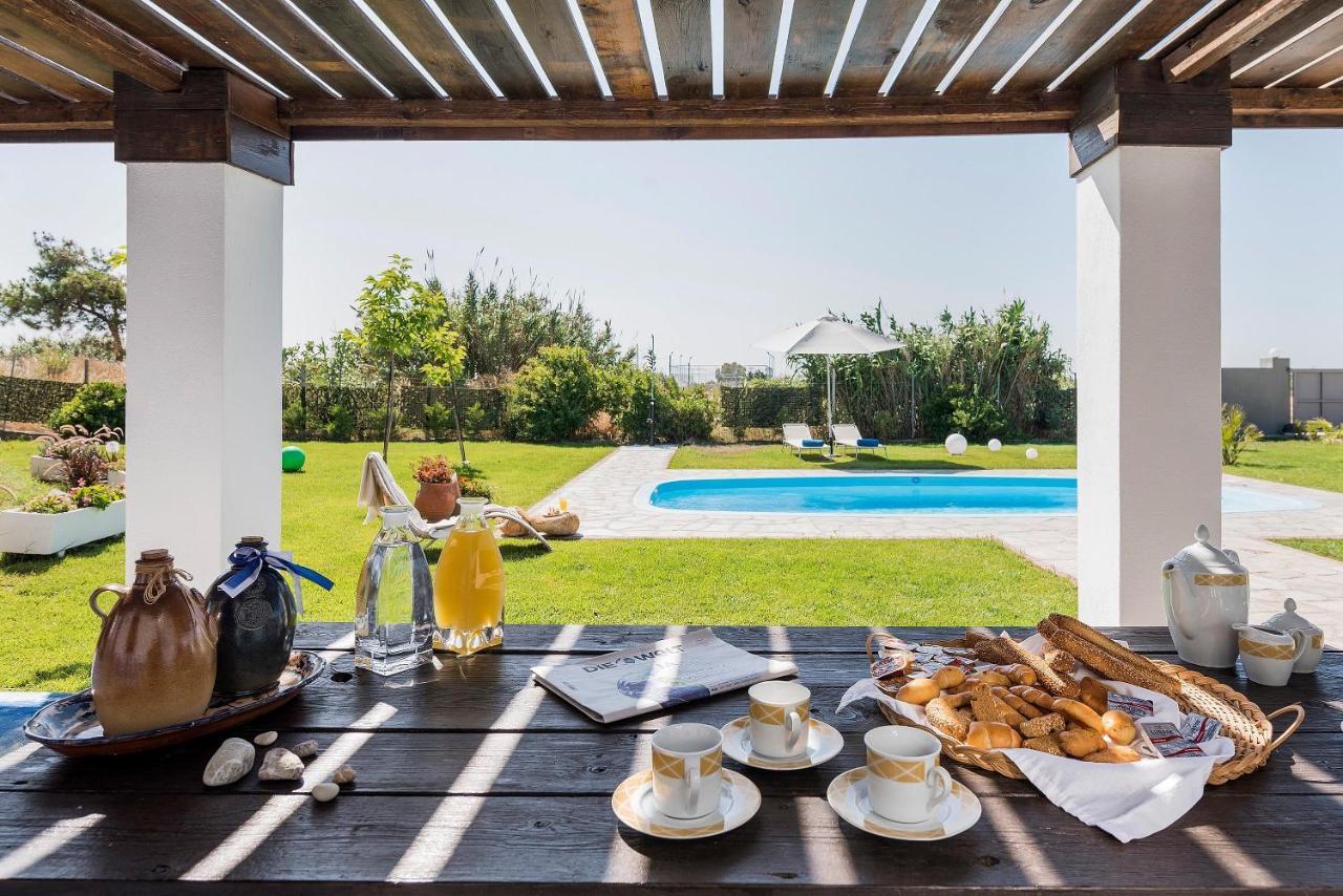 Afandou Beach Villas Sofias ภายนอก รูปภาพ