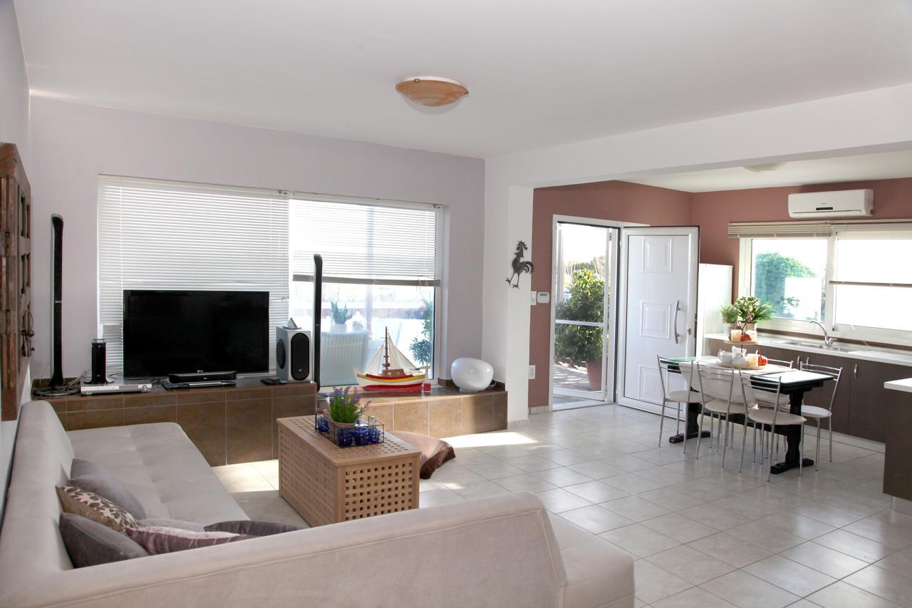 Afandou Beach Villas Sofias ภายนอก รูปภาพ