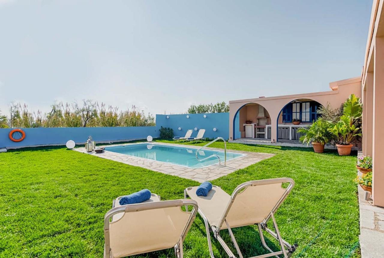 Afandou Beach Villas Sofias ภายนอก รูปภาพ